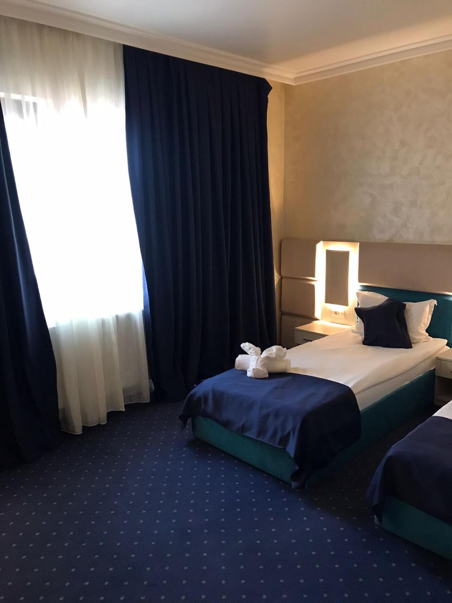 Le Hotel